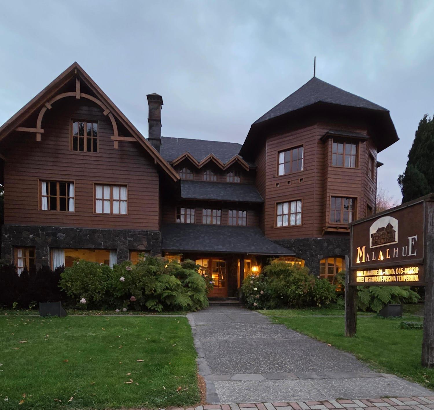 Hotel Malalhue Pucon Bagian luar foto